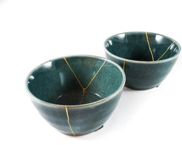 Exquisite Dark Green Kintsugi Bowl with 22K Gold Accents - A Unique Symbol of Beauty and Resilience for Your Home