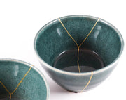 Exquisite Dark Green Kintsugi Bowl with 22K Gold Accents - A Unique Symbol of Beauty and Resilience for Your Home