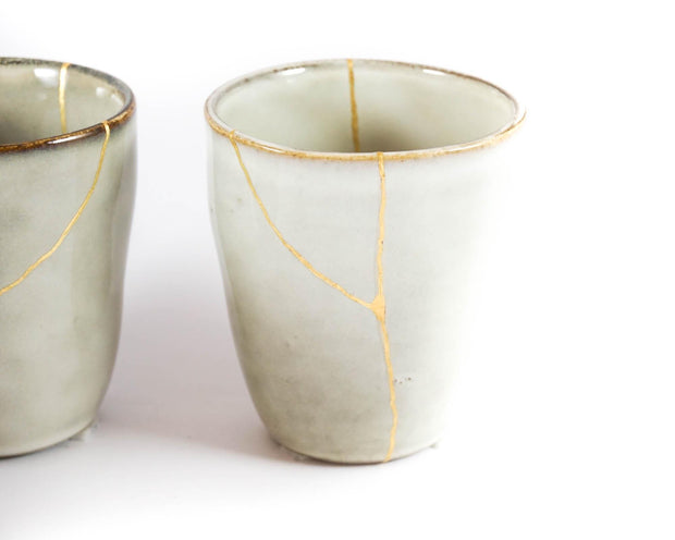 Elevate Your Tea Experience with This Unique Light Grey Kintsugi Ceramic Cup Featuring Golden Veins - A Minimalist Wabi Sabi Gift