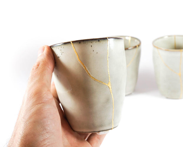 Elevate Your Tea Experience with This Unique Light Grey Kintsugi Ceramic Cup Featuring Golden Veins - A Minimalist Wabi Sabi Gift